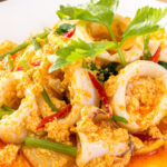 D75 Stir fried Squid with Yellow Curry
